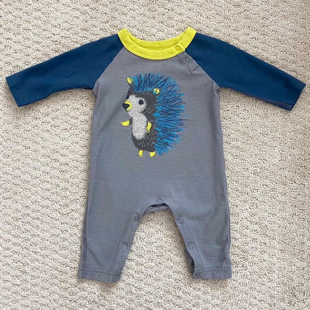 Tea Collection Hedgehog Romper - size 0-3M